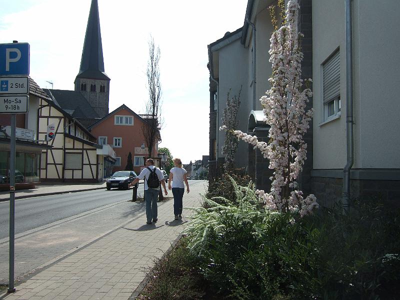 2010-04- (12).JPG - Ankunft in Neunkirchen